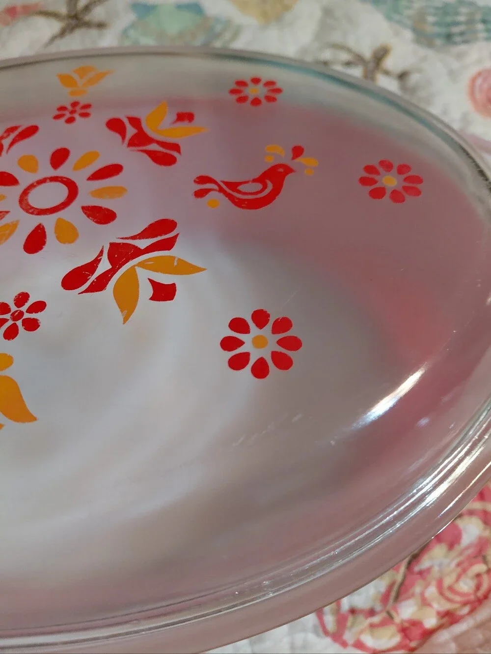 Vtg Pyrex Red Friendship Oval Dish With Lid. 2.5 Quarts
